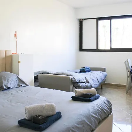 Apartment With Garden Near Paris *